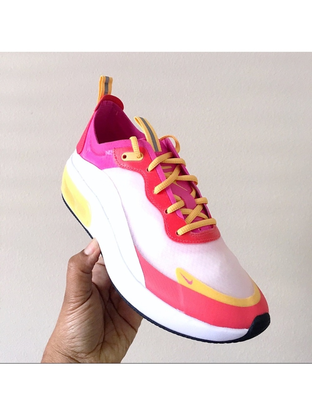 Nike Air Max Dia Special Edition Women’s Sneakers - Picture 3 of 7